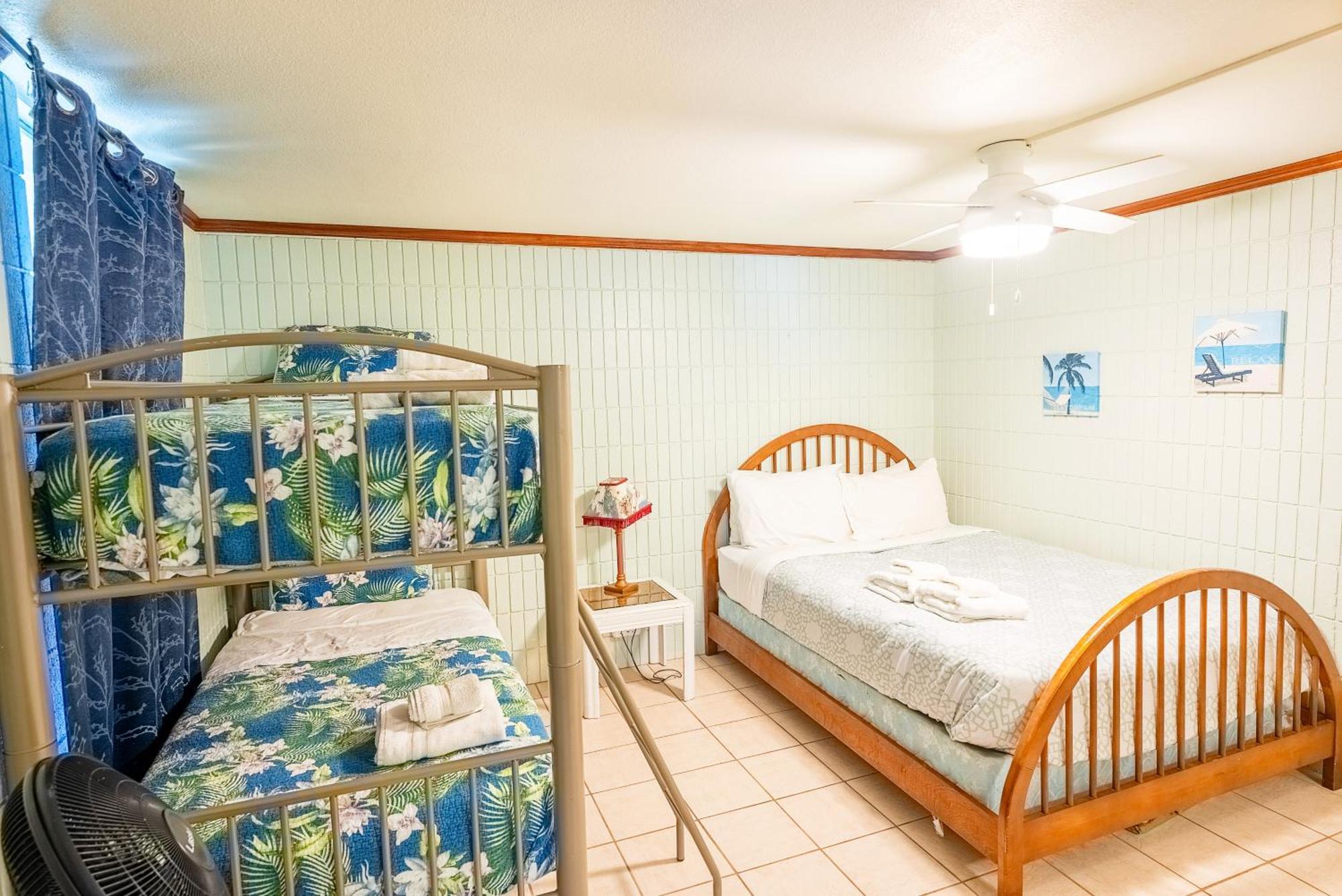 ハウウラ Pats At Punalu'Uアパートホテル 部屋 写真